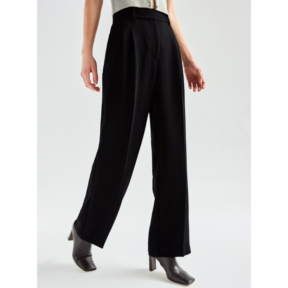 Wilfred Aritzia High Waisted Wide Leg Effortless Pants Trousers